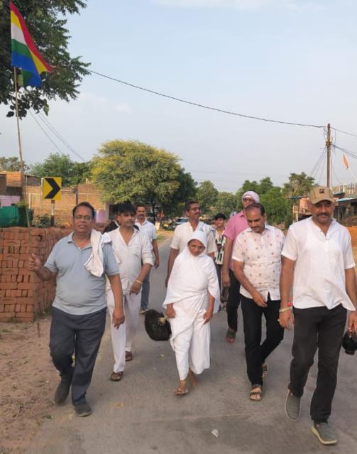 Chanderi : आर्यिका अपूर्वमति माताजी एवं अनुत्तरमति माताजी का चन्देरी की ओर मंगल विहार, जैन संस्कृति के पुनर्जागरण की उम्मीद
