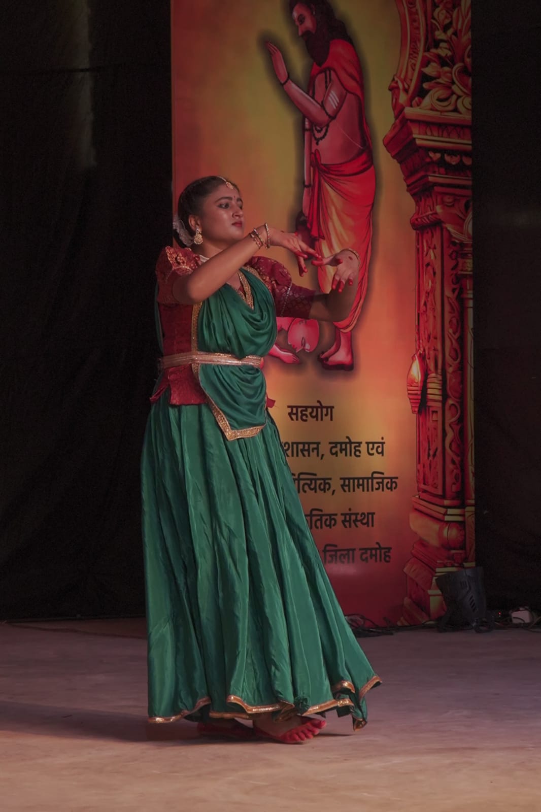 गुरु पूर्णिमा संगीत समारोह में शास्त्रीय संगीत और कथक का अद्भुत संगम: राग मेघ, शिव वंदना और भावपूर्ण प्रस्तुतियों ने दर्शकों को किया मंत्रमुग्ध