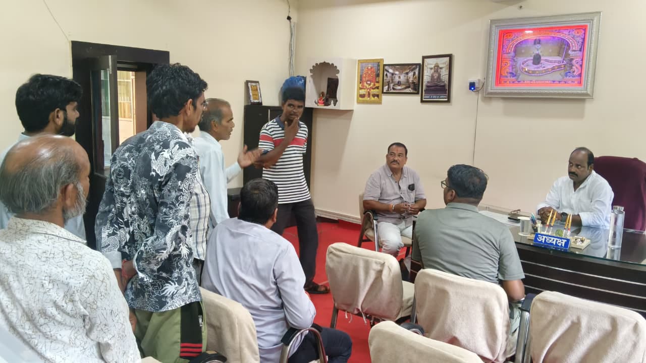 अशोकनगर में संभावित जल संकट को लेकर नगर पालिका सतर्क: समीक्षा बैठक में पाइपलाइन लीकेज रोकने और पानी बचाने पर जोर