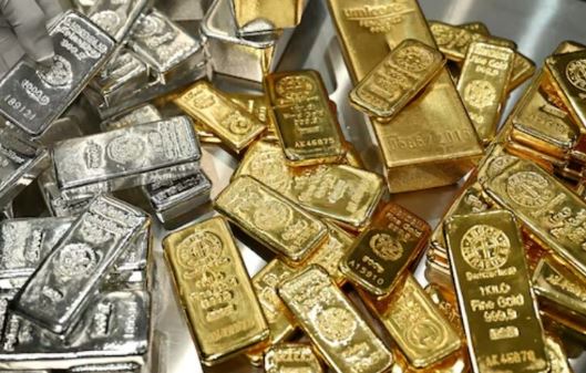 Gold-Silver Price Today: सोना ₹800 और चांदी ₹5,730 सस्ती, जानें आज आपके शहर में क्या है गोल्ड-सिल्वर का भाव