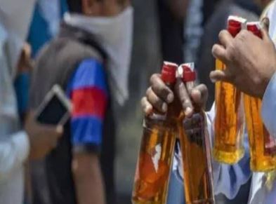 Gujarat में जहरीली शराब का कहर: 9 लोगों की मौत, 41 बीमार; मुरैना के युवक ने भी गंवाई जान, उज्जैन से जुड़ा कनेक्शन