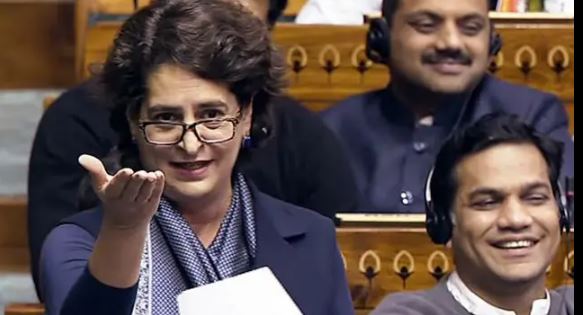 संसद परिसर में सत्ता पक्ष और विपक्ष आमने-सामने, राहुल-प्रियंका पर सियासी वार, झारखंड छात्रों के मुद्दे पर बढ़ा राजनीतिक घमासान