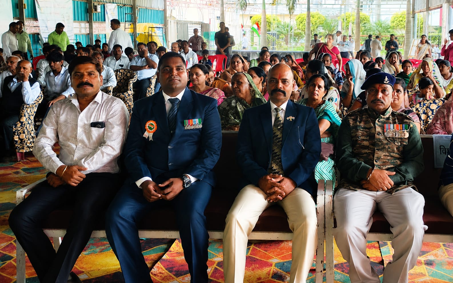 बेटमा में राष्ट्रीय गौरव पुरस्कार एवं कर्मवीर सम्मान समारोह आयोजित, उत्कृष्ट कार्य करने वाली प्रतिभाओं का हुआ सम्मान