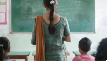 MP Primary Teacher Recruitment 2025: 800 सफल अभ्यर्थी अपात्र घोषित, भोपाल में DPI कार्यालय के बाहर प्रदर्शन