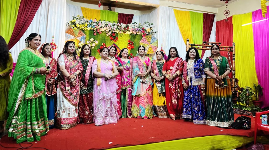 Indore : कुमावत महिला मंडल ने उत्साह और उमंग के साथ मनाया तीज महोत्सव, महिलाओं ने दी सांस्कृतिक प्रस्तुतियां