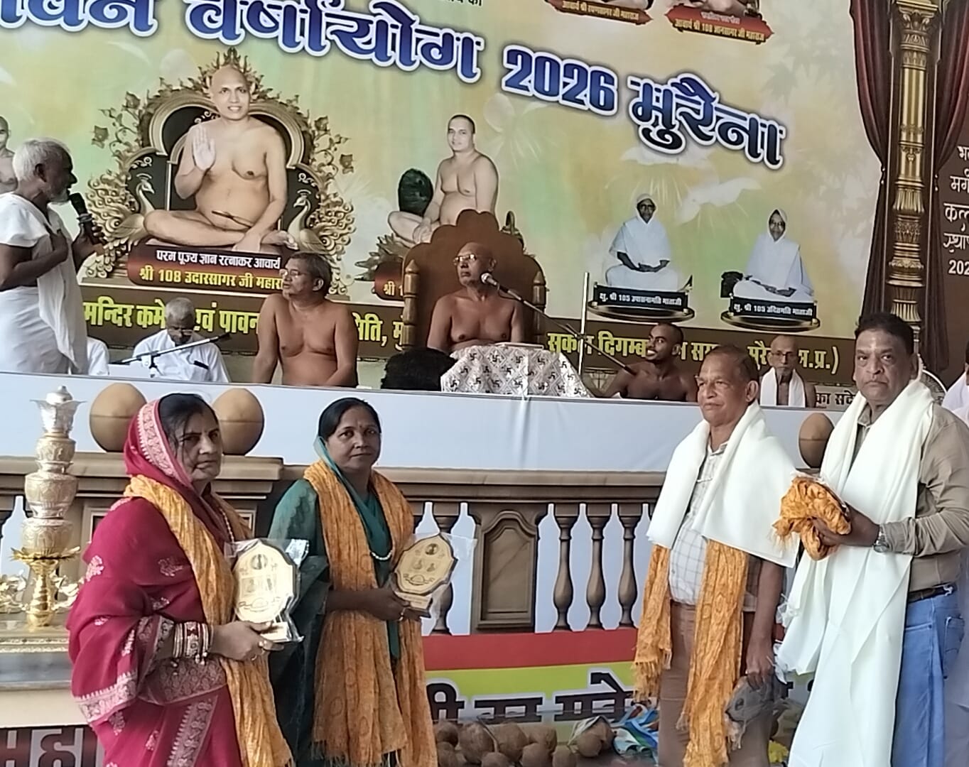 आचार्यश्री उदारसागरजी महाराज का भव्य चातुर्मास: मुरैना में 5 मंगल कलशों से धर्माराधना का शुभारंभ