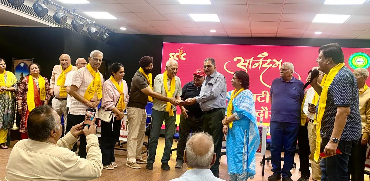 Indore : उम्र की सारी थकान भूल बच्चों-सा खिलखिलाया आनंदम परिवार, वार्षिक पिकनिक में हंसी, गीत-संगीत और मस्ती से सजा यादगार दिन