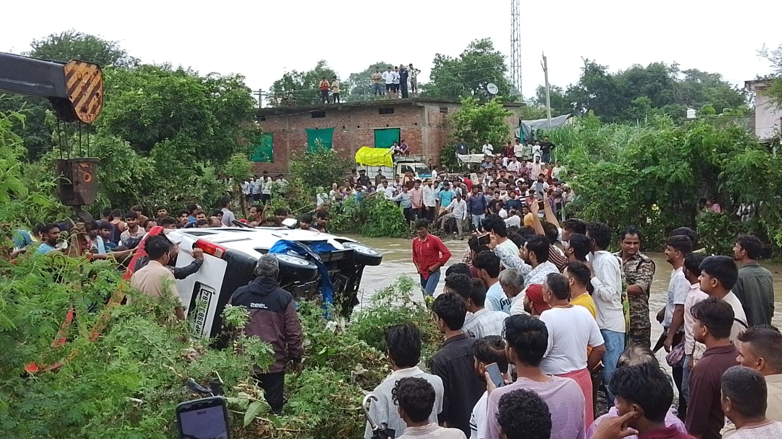 Sarangpur : चेताया था… फिर भी मौत के नाले में उतार दी ईको, 11 यात्रियों की जिंदगी पर भारी पड़ी लापरवाही
