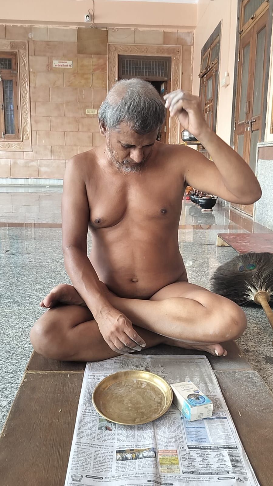 मुनिश्री उपशांत सागर महाराज ने केशलोच कर दिया आत्मसंयम और त्याग का संदेश