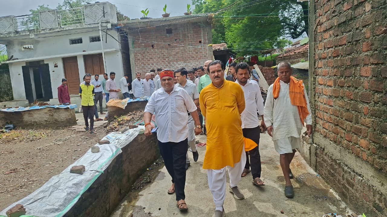 मंत्री टेटवाल ने भीलखेड़ी में किया जलभराव प्रभावित क्षेत्र का निरीक्षण, अधिकारियों को दिए अहम निर्देश