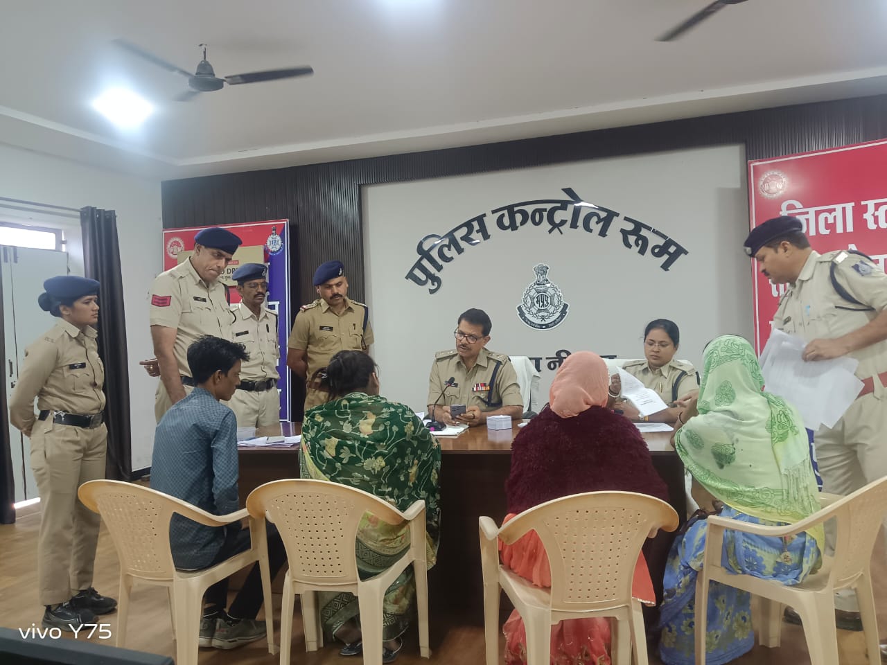 नीमच जिला स्तरीय जनसुनवाई: 76 शिकायतों पर SP का बड़ा निर्देश, 18 मामलों का सफल निराकरण