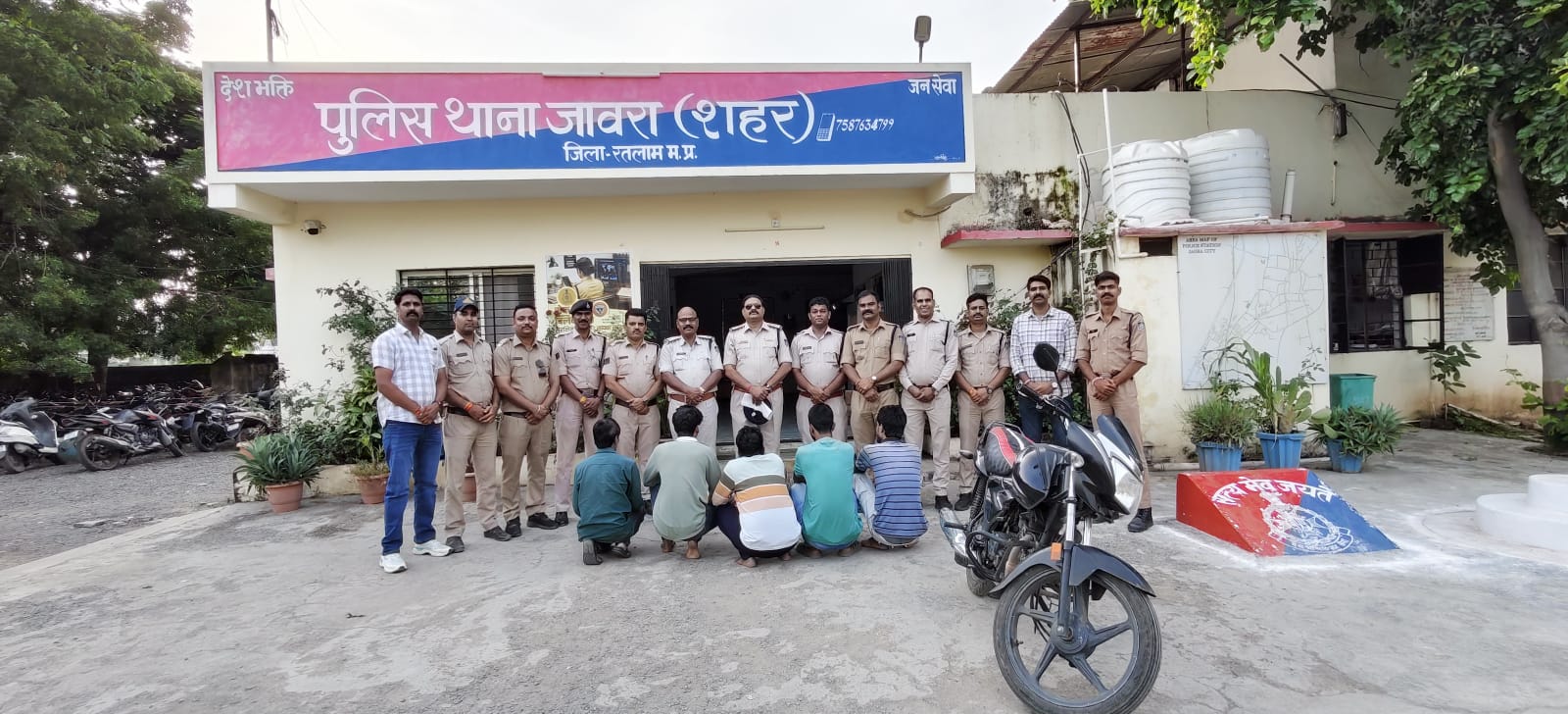 जावरा में MD ड्रग्स पर बड़ा प्रहार: 5 युवक गिरफ्तार, 28.46 ग्राम ड्रग्स और बाइक जब्त