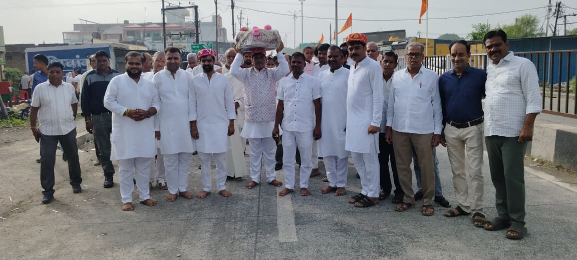 महिदपुर रोड में निकला भव्य जाजम जुलूस, 52 सिद्धि तपस्वियों की पूर्णाहुति पर उमड़ा जैन समाज