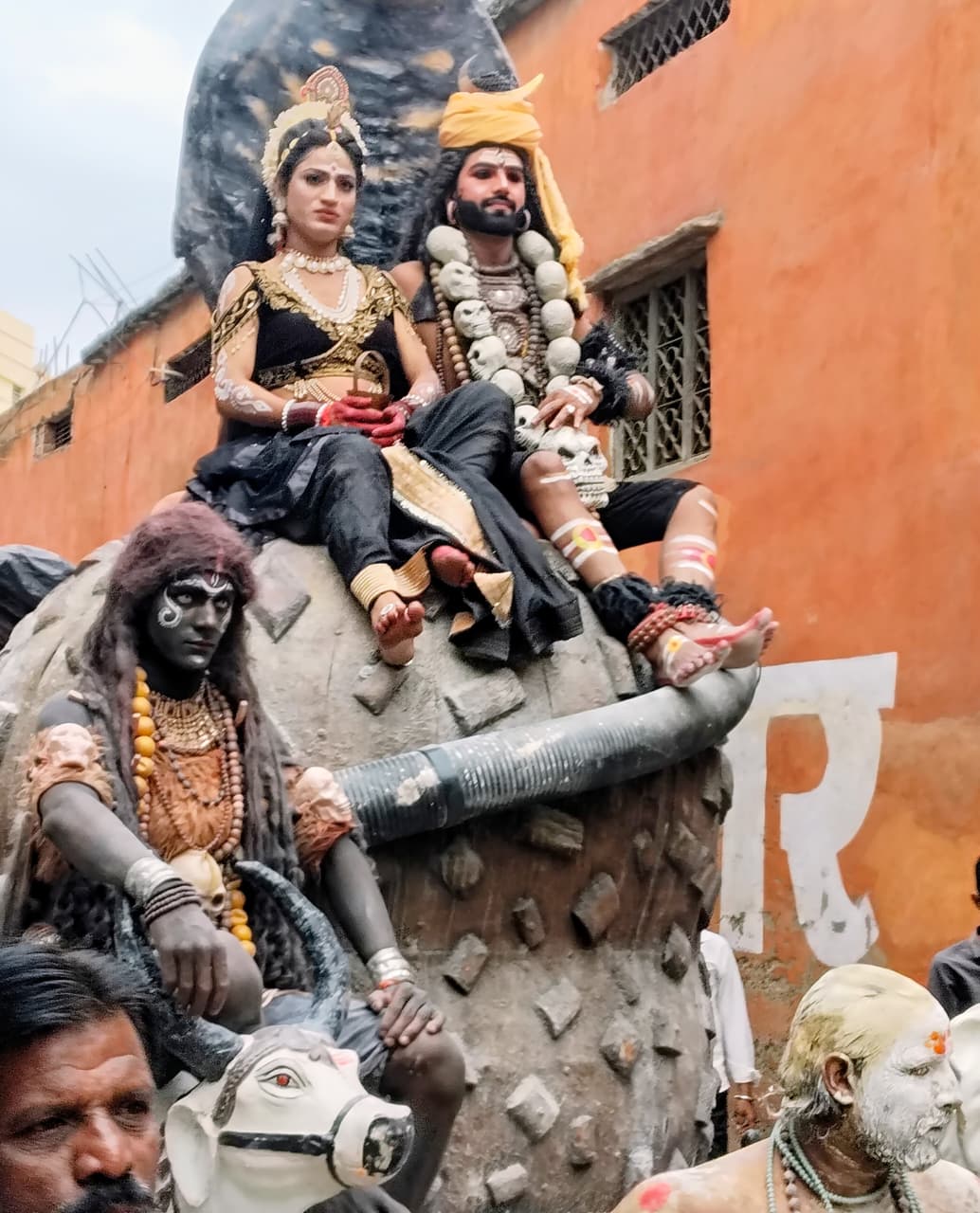 हर-हर महादेव के जयघोष से गूंजा मनावर, बाबा बंकनाथ की शाही सवारी में उमड़ा जनसैलाब