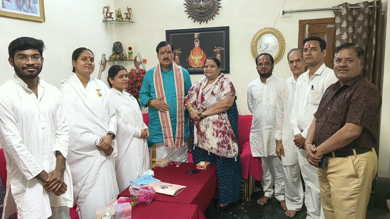 रक्षाबंधन पर सारंगपुर में दिखा आध्यात्मिक स्नेह, ब्रह्माकुमारी बहनों ने राज्यमंत्री टेटवाल और पुलिसकर्मियों को बांधी राखी