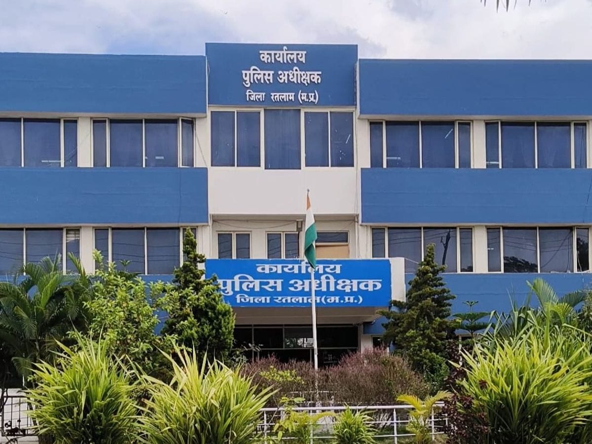 रतलाम पुलिस का बड़ा एक्शन: रातभर कॉम्बिंग गश्त, 47 स्थाई और 77 गिरफ्तारी वारंट तामील