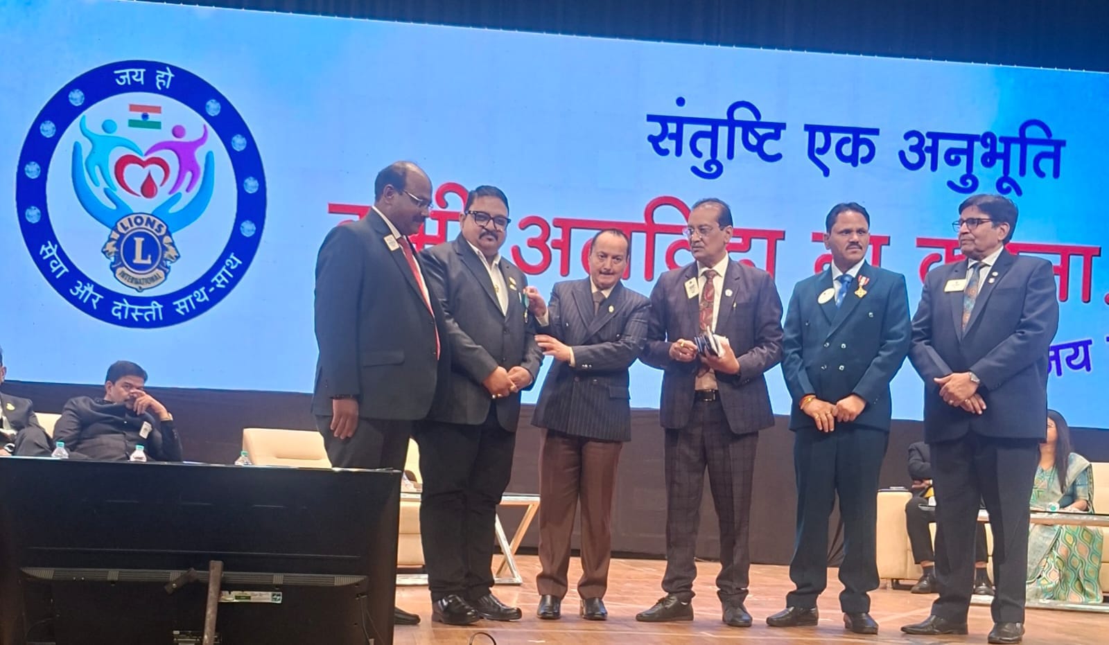 लायंस क्लब जावरा के 55 वर्ष के इतिहास में जुड़ा स्वर्णिम अध्याय, अनिल धारीवाल को इंटरनेशनल प्रेसिडेंट अवार्ड