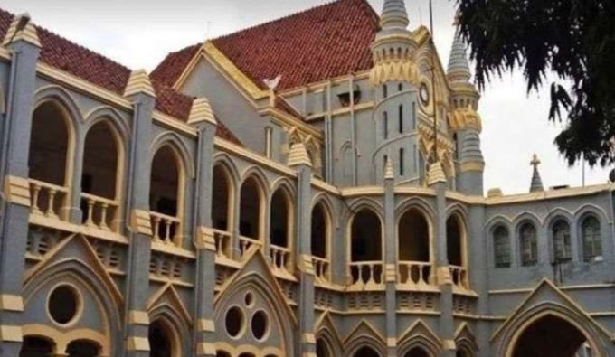 MP High Court: खाते में ठगी की रकम आना ही अपराध में संलिप्तता का प्रमाण नहीं, 78 वर्षीय पूर्व IFS अधिकारी को अग्रिम जमानत
