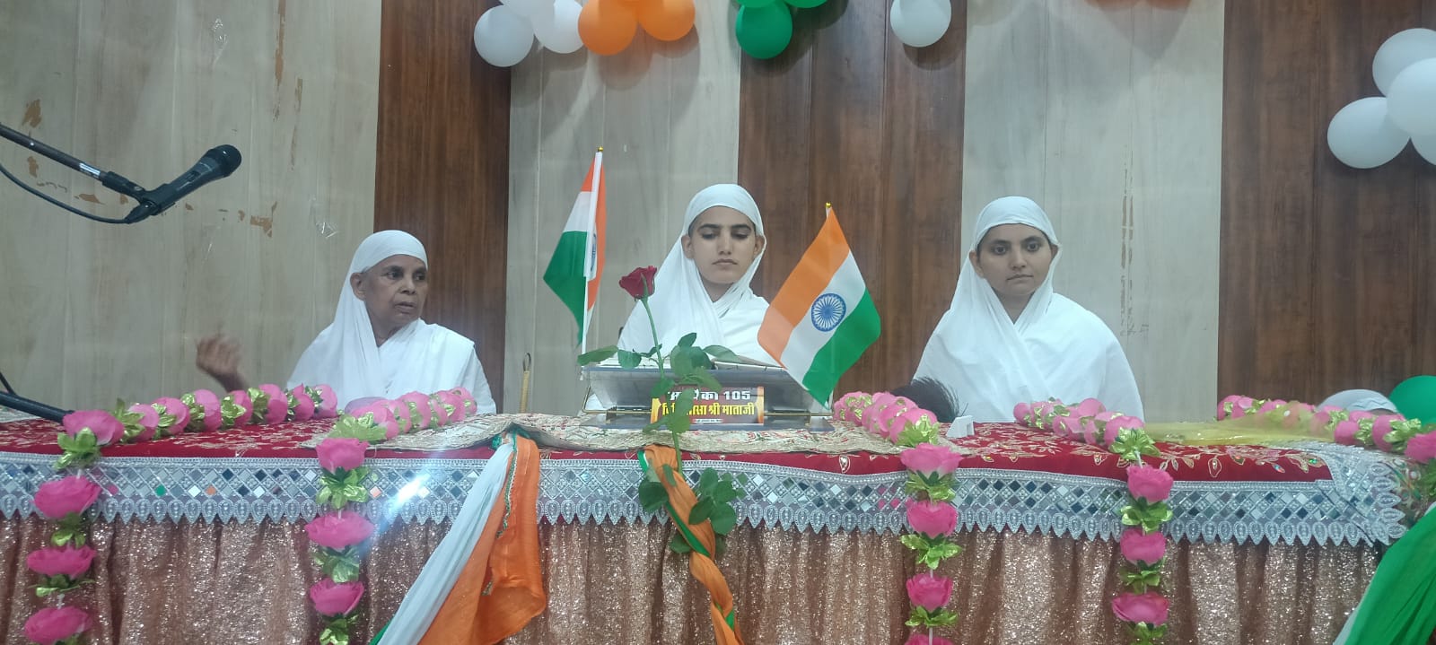 जैन महाविद्यालय में तिरंगा यात्रा से गूंजा राष्ट्रप्रेम, आर्यिका श्री विजिज्ञासा माता जी ने दिया देश के नाम संदेश