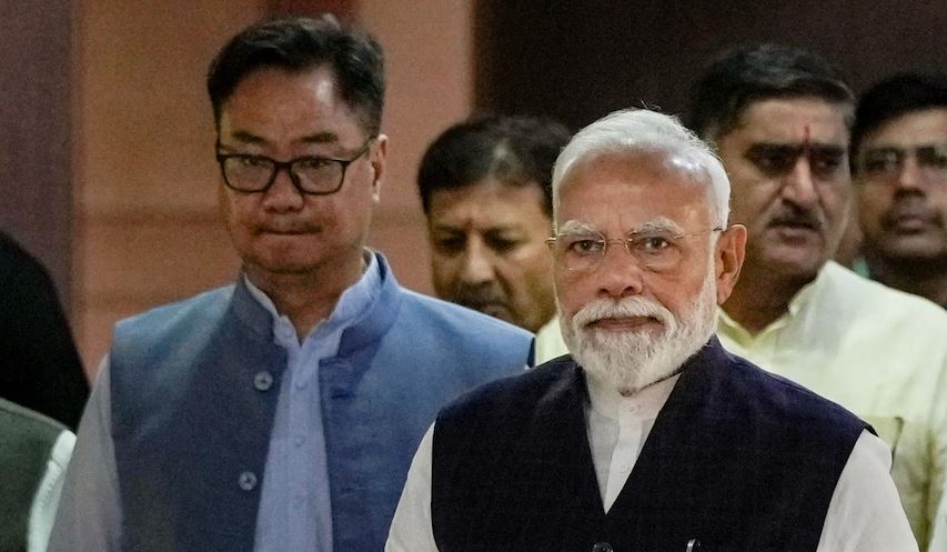 PM मोदी के मीडिया संवाद पर किरेन रिजिजू का जवाब: बोले- जितने इंटरव्यू उन्होंने दिए, उतने किसी प्रधानमंत्री ने नहीं दिए