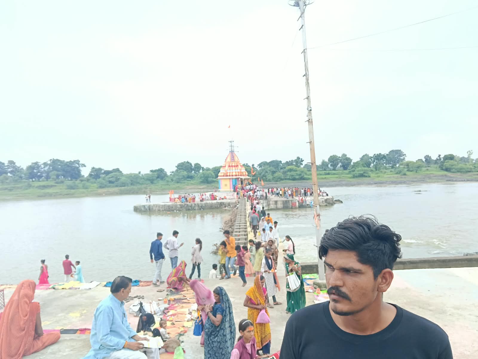 सावन के तीसरे सोमवार शिवालयों में उमड़ा आस्था का सैलाब, महादेव के दर्शन-पूजन के लिए लगा भक्तों का तांता