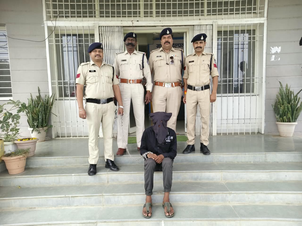 कालीबावड़ी में वृद्ध दंपति से लूट के मामले में धरमपुरी पुलिस की कार्रवाई, एक आरोपी गिरफ्तार