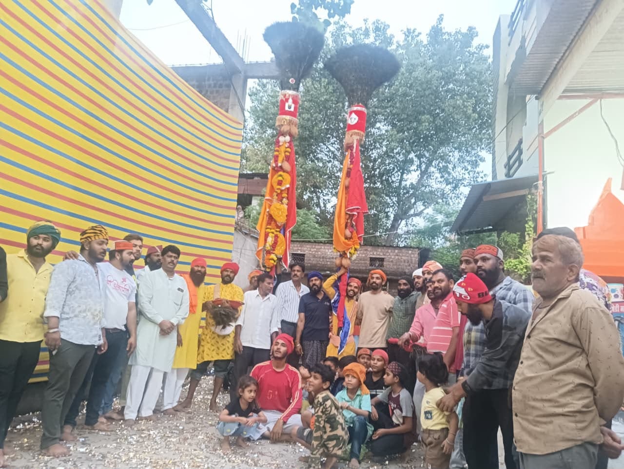 मनावर में महा वाल्मीकि पंचायत ने किया छड़ी निशान तीर, नाग पंचमी पर्व की तैयारियों का शुभारंभ