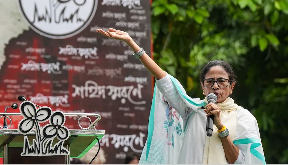 ममता बनर्जी का राजनीति से संन्यास पर बड़ा बयान, बोलीं- भाजपा को हाशिए पर पहुंचाने तक जारी रहेगी लड़ाई