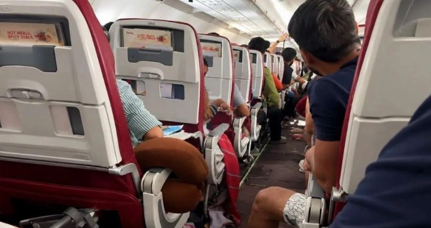 300 फीट नीचे आई फ्लाइट से मची थी अफरा-तफरी, अब जांच में पायलट के ड्रग टेस्ट ने बढ़ाई चिंता