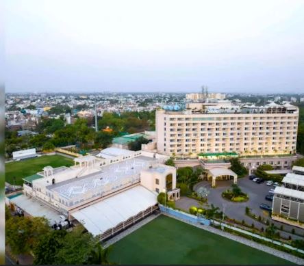 Indore में खाद्य सुरक्षा जांच से हड़कंप, सयाजी होटल समेत कई प्रतिष्ठानों के खाद्य नमूने फेल