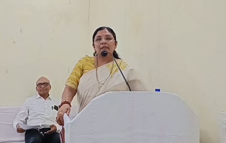 मनावर में मुख्यमंत्री जन विश्वास अभियान का जिला स्तरीय शिविर, 272 आवेदनों का मौके पर निराकरण