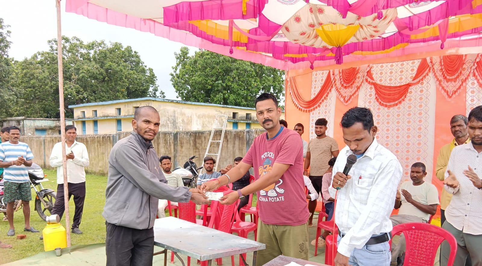 ग्राम पंचायत कुदरी में भव्य दौड़ प्रतियोगिता संपन्न, मुलायम सिंह ने हासिल किया प्रथम स्थान