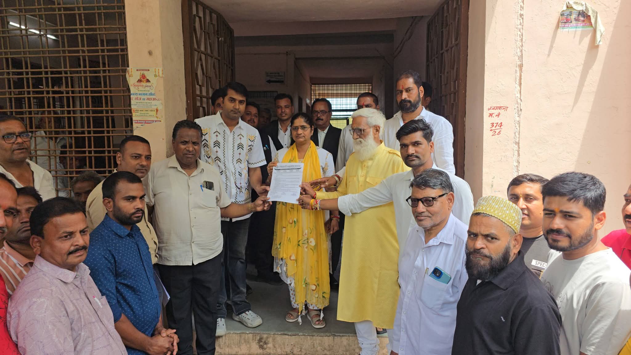 Nagda : नियमों से व्यापार संचालन में परेशानी, नागदा व्यापारी संघ ने प्रशासन से मांगा व्यावहारिक समाधान