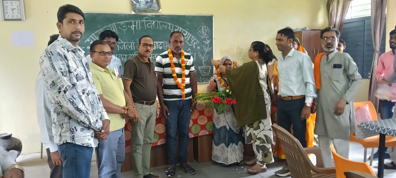 सारंगपुर में शिक्षक-पालक सम्मेलन, विद्यालय के शैक्षणिक विकास में SMC निभाएगी महत्वपूर्ण भूमिका