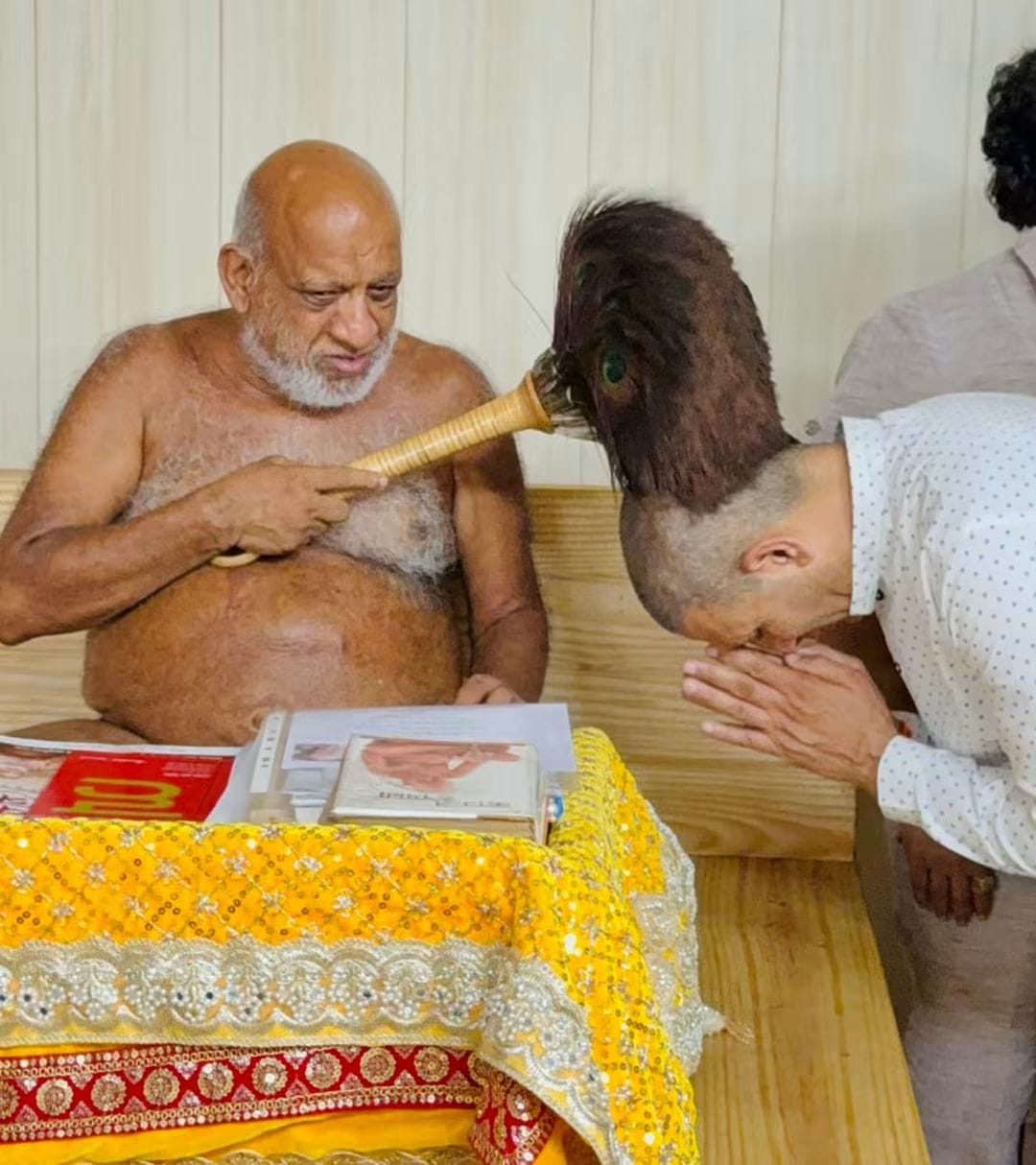 चातुर्मास में जैन संतों के दरबार पहुंचे जीतू पटवारी, आचार्य श्री बोले- सत्य और अहिंसा के मार्ग पर विजय सुनिश्चित