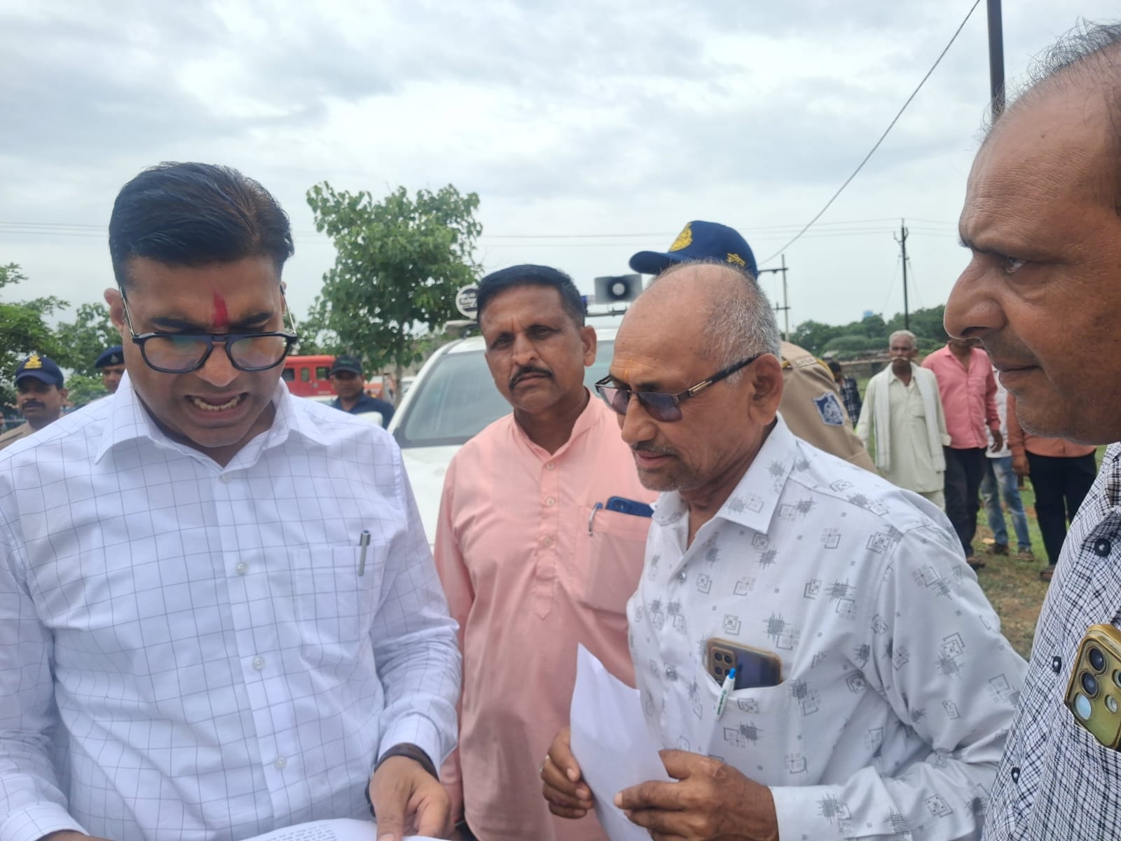 मनावर में किसानों ने उठाई समस्याओं की आवाज, बिजली-सिंचाई और खाद सहित 12 मांगों के निराकरण की मांग