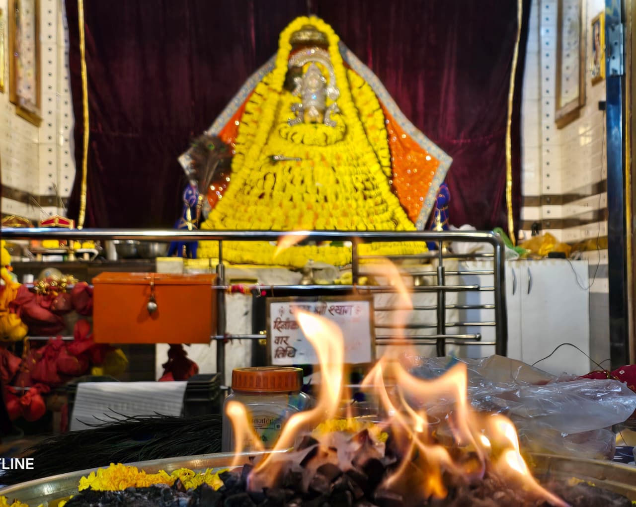 नागदा में जन्माष्टमी की धूम: काठा बंधु के भजनों पर झूमे श्रद्धालु, आधी रात गूंजे कृष्ण जन्म के जयकारे