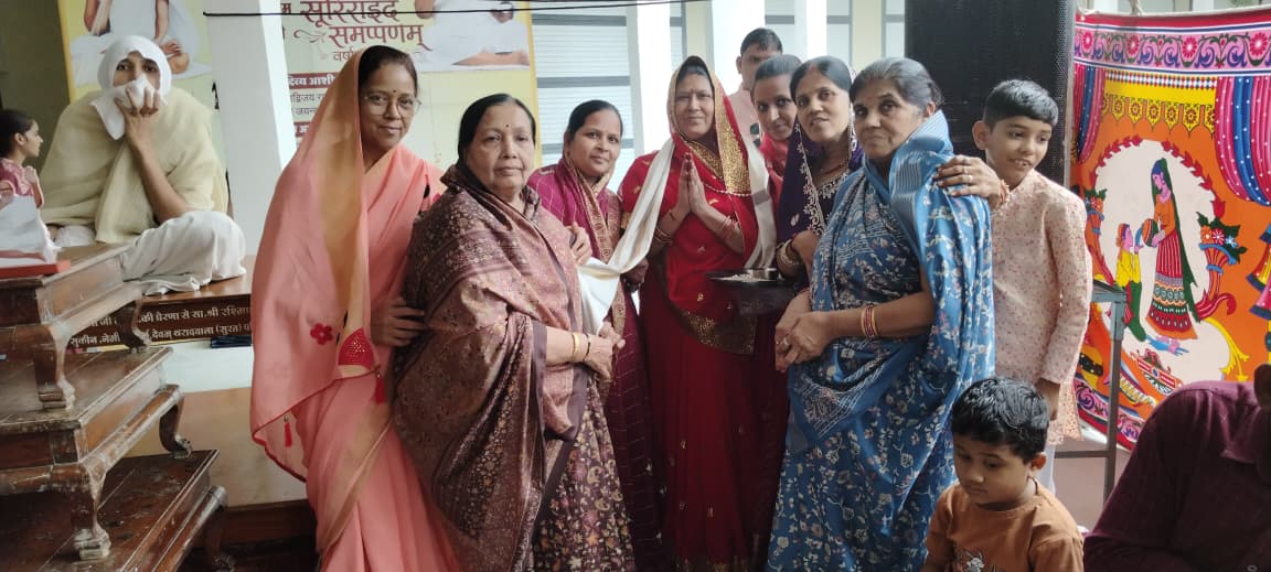 महिदपुर रोड में सिद्धि तप के पंचम दिवस तपस्वियों के पद पक्षालन एवं वधामणा का भव्य आयोजन