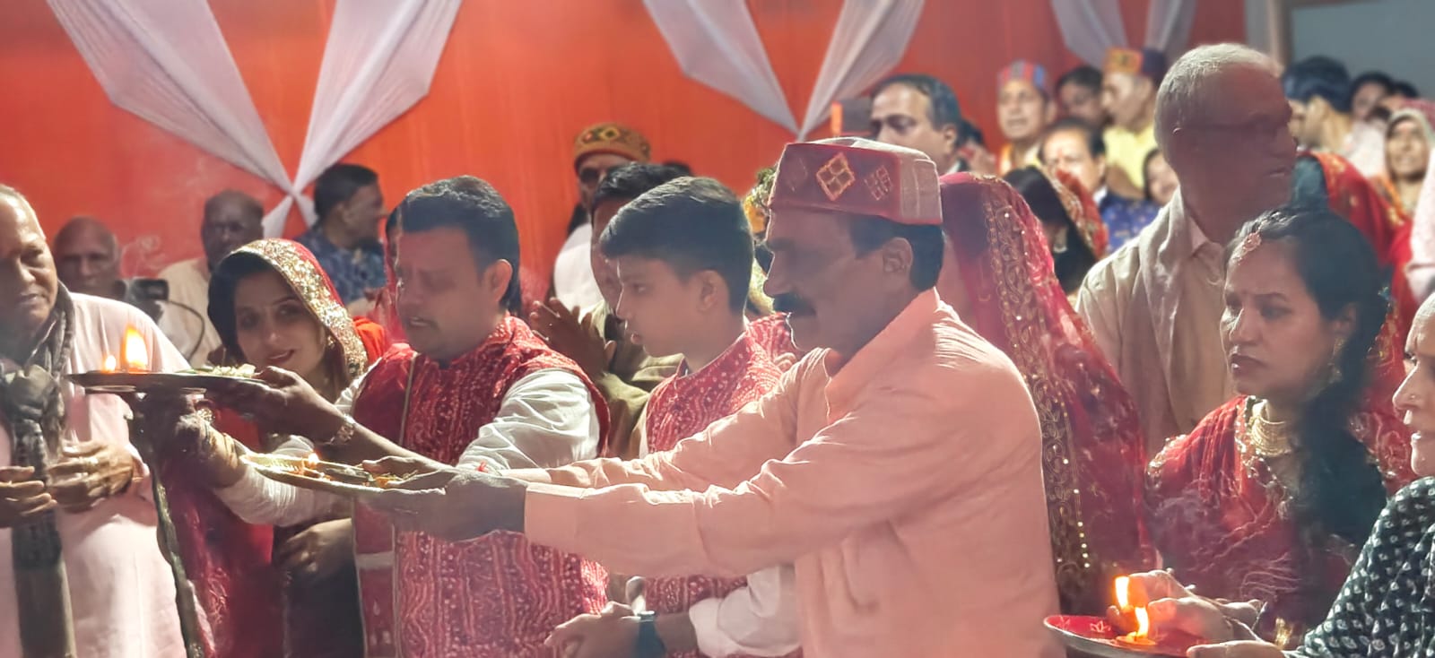 बद्रीनाथ धाम में गूंजा नंद के आनंद भय्यो, जय कन्हैया लाल की: इंदौरी भक्त मंडल द्वारा आयोजित श्रीमद्भागवत कथा में धूमधाम से मना श्रीकृष्ण जन्मोत्सव