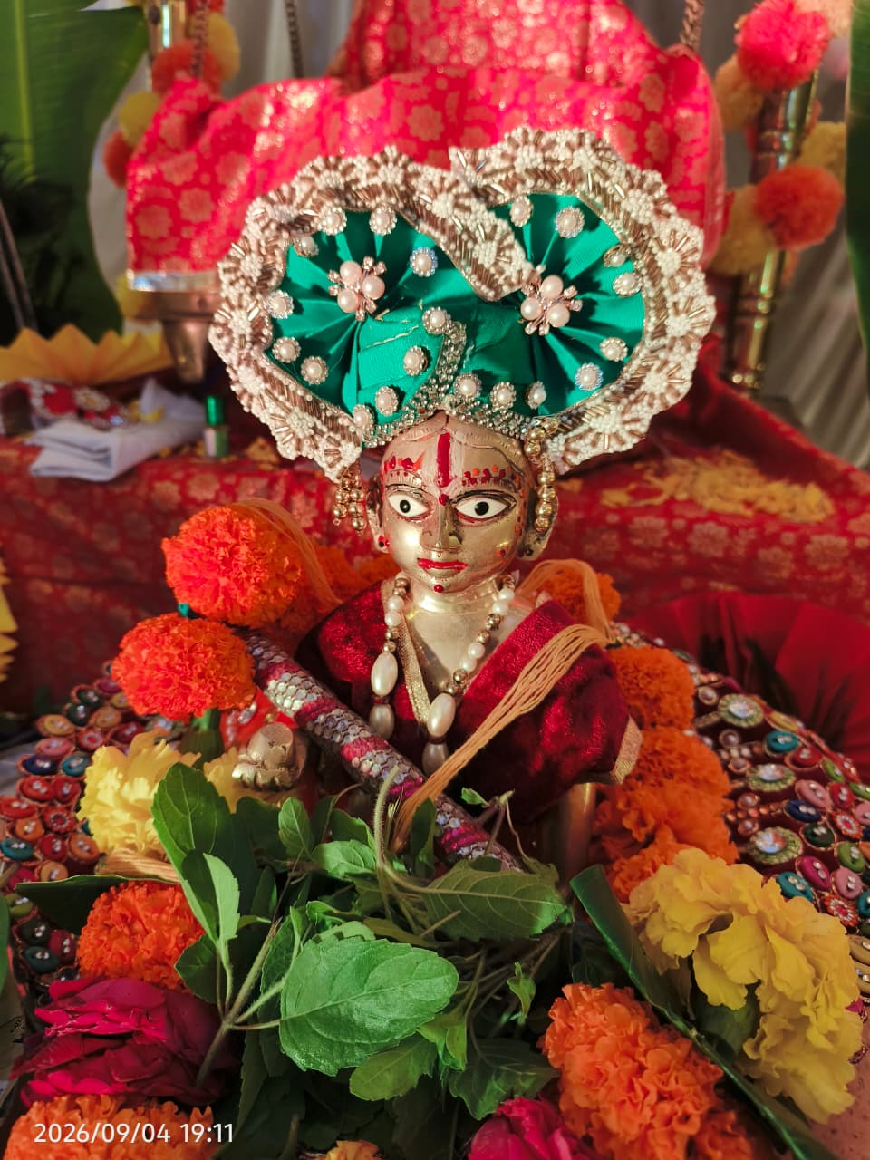 महिदपुर रोड में आधी रात गूंजा ‘जय कन्हैया लाल की’, इको-फ्रेंडली झांकी ने जीता श्रद्धालुओं का दिल