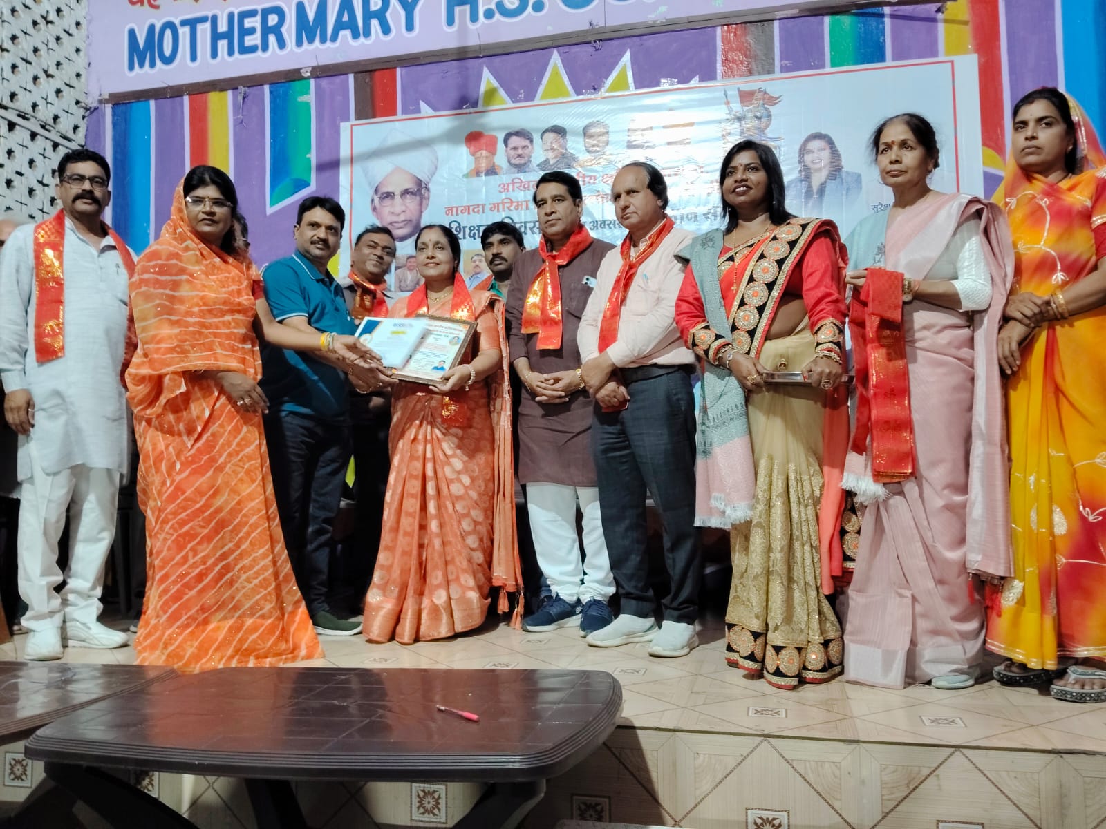 “नागदा में 30 से अधिक शिक्षकों का सम्मान, कैलाश सनोलिया बोले—राष्ट्र निर्माण की नींव तैयार करते हैं शिक्षक”