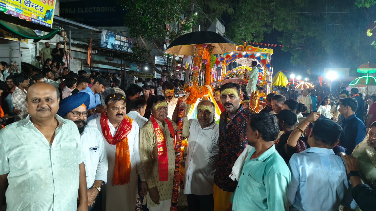 झिरन्या में श्रीकृष्ण जन्माष्टमी का भव्य उत्सव, हजारों श्रद्धालुओं के बीच निकली शाही शोभायात्रा