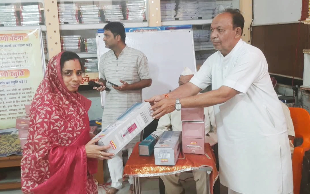 Silwani : बाल ब्रह्मचारी वसंत जी महाराज के सानिध्य में धार्मिक प्रतियोगिताओं का आयोजन, विजेताओं को किया सम्मानित