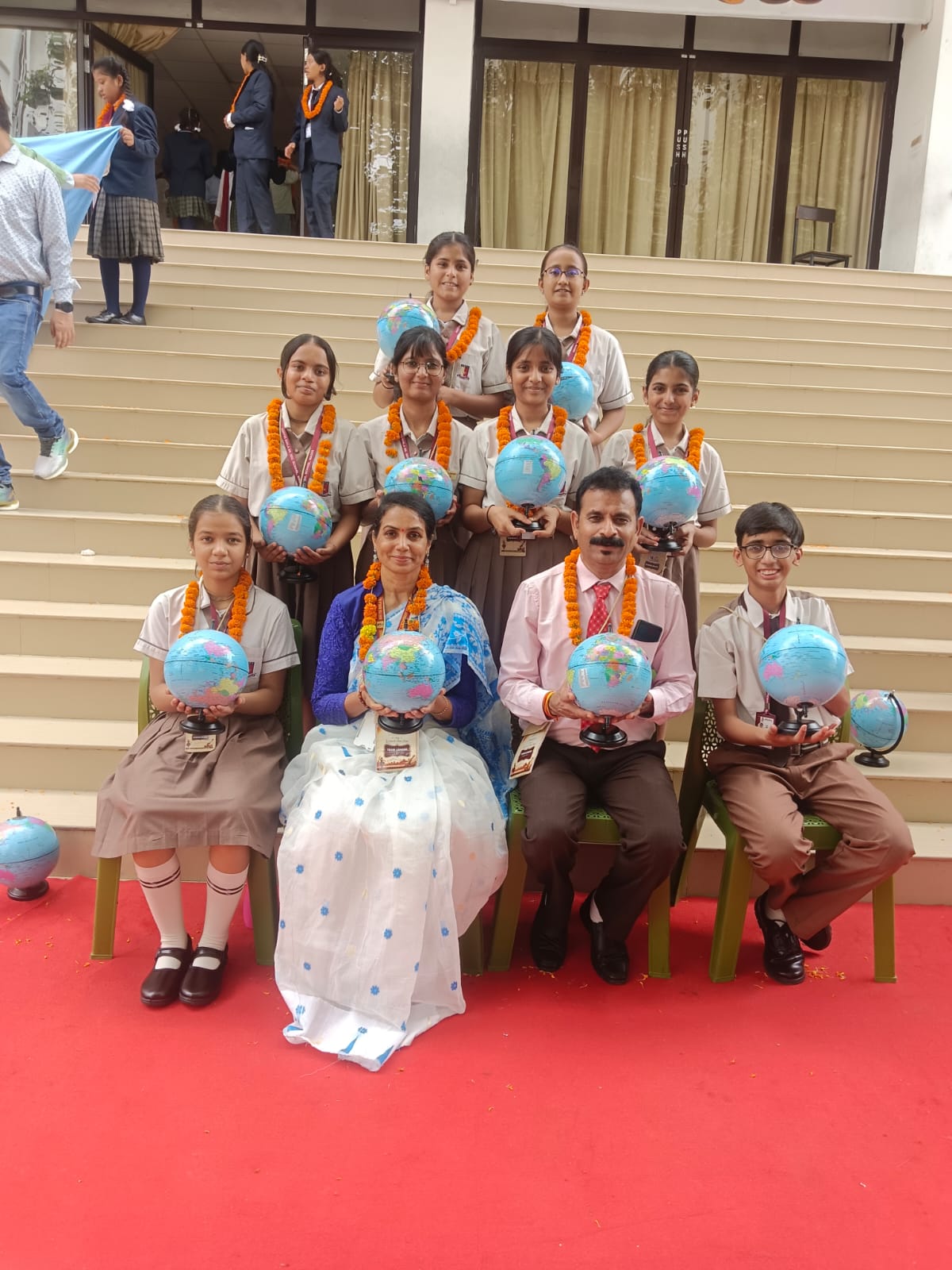 Nagda : अंतरराष्ट्रीय कला मंच पर नागदा के सितारों का जलवा, एबीएसएस विद्यार्थियों ने किया शानदार प्रदर्शन