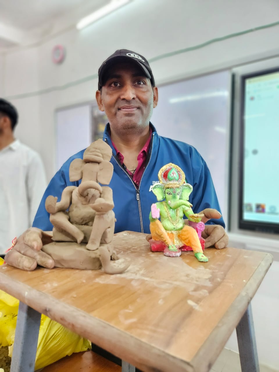 Nagda : पर्यावरण संरक्षण और कौशल विकास का संदेश देती ‘वसुंधरा विनायक’ कार्यशाला