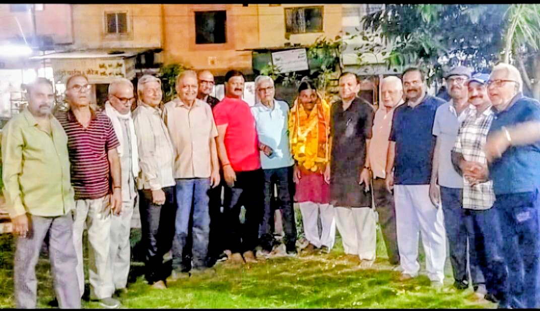 नागदा में सुरेश उपाध्याय को मिली बड़ी जिम्मेदारी, महासचिव बनने पर वरिष्ठ नागरिकों ने किया सम्मान