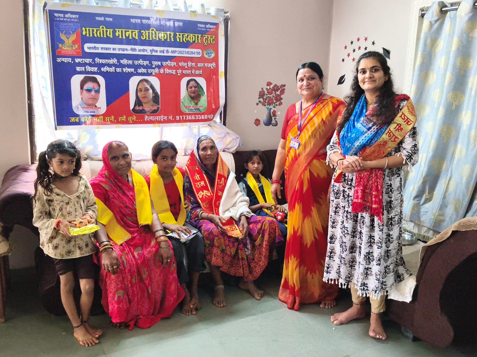 नागदा माता-पिता को खो चुकीं 2 बहनों के लिए बनी उम्मीद, साधना सेठी ने शिक्षा और पालन-पोषण की जिम्मेदारी लेकर पेश की मानवता की मिसाल
