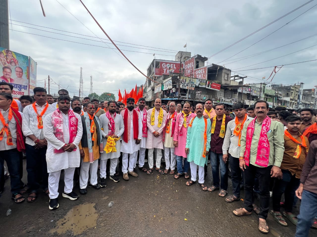 सिलवानी में लव-कुश प्रगटोत्सव: भव्य विराट शोभायात्रा में उमड़ा जनसैलाब, पूर्व मंत्री रामपाल सिंह हुए शामिल