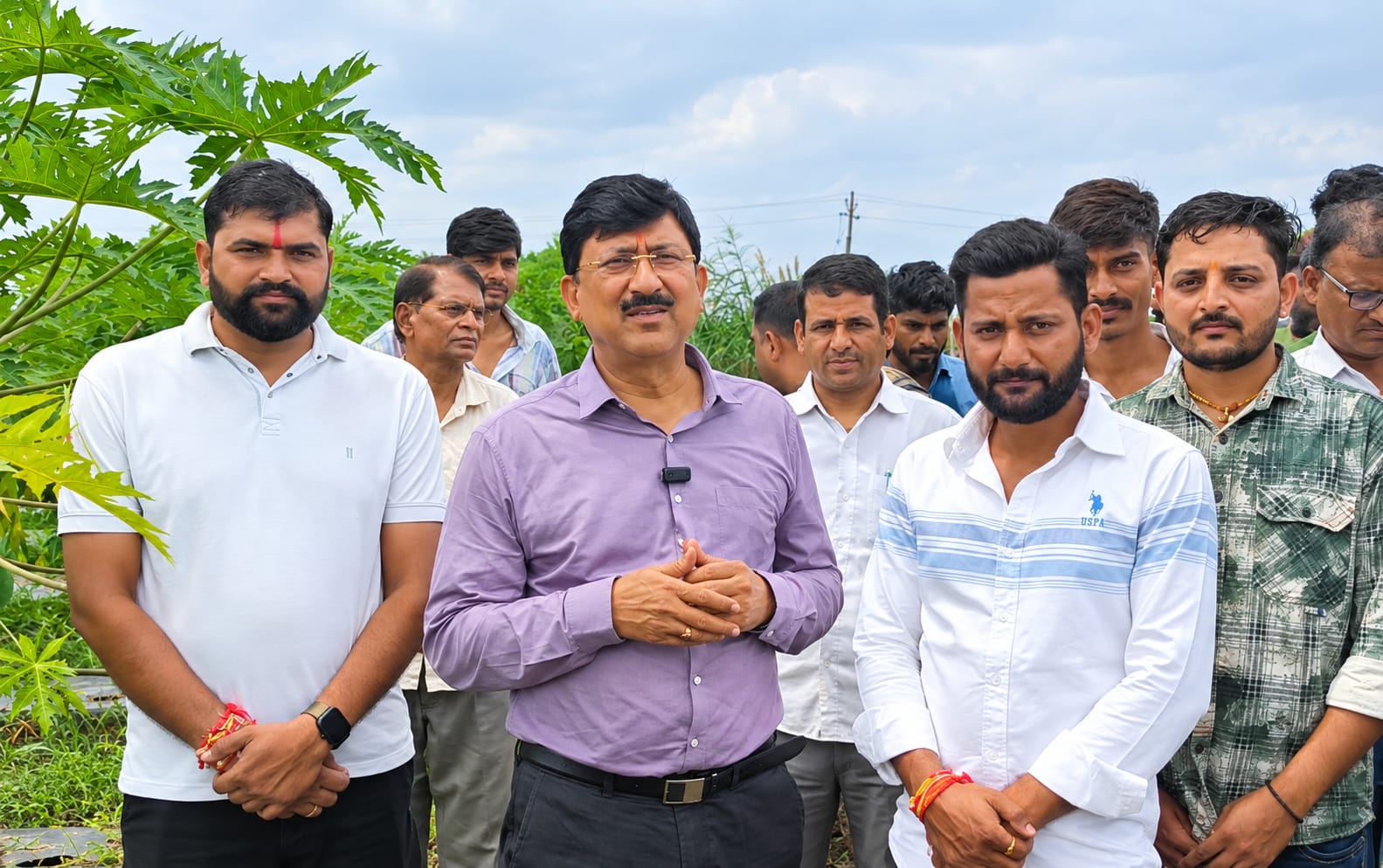 उन्नत खेती से बबलू किरार और विशाल पाटिल ने दिखाई नई राह, कलेक्टर ने खेतों में पहुंचकर जाना अनुभव