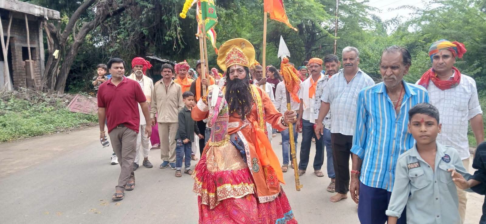Nagda : बाबा रामदेव जयंती पर जयकारों से गूंजा नागदा, जगह-जगह निकले चल समारोह